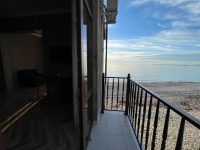 Бутик-отель «Black Sea» - номер Люкс с панорманым видом на море фото 2