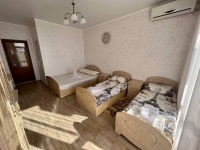 Гостевой дом «Золотой Огонёк» - номер Стандарт 4-х местный фото 3