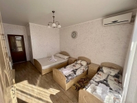 Гостевой дом «Золотой Огонёк» - номер Стандарт 4-х местный фото 4