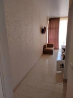 Гостевой дом «Family» - номер Люкс с балконом 2 этаж фото