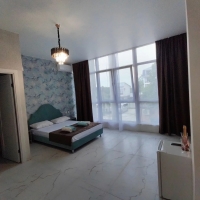 Гостевой дом «Family» - номер Люкс с балконом 2 этаж фото 4