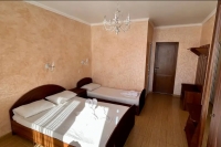 Гостевой дом «Золотой Огонёк» - номер Стандарт 3-х местный фото 2