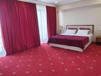 Отель «Grand hotel Abkhaziya» (Гранд отель Абхазия) - номер Люкс улучшенный с 1 двуспальной кроватью фото 5