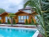 Алахадзы, Гостевой дом «Sandy House» ул. Туманяна, 40 А