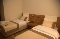 Отель «Leon» Леон - номер Стандарт с 2 односпальными кроватями