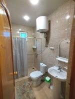 Гостевой дом «У Алины» - номер Стандарт 4-х местный фото 4