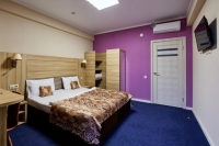 Отель «Комфорт» - номер Стандарт с 1 двуспальной кроватью (с завтраком) фото