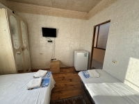 Частный дом «Елена» , море за калиткой - номер Семейный двухкомнатный (не смежный) фото 5