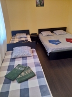 Гостевой дом ул. Эшба, 73 - номер 4Х местный с общим санузлом на 2 номера фото