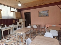 Гагра, ул. Русских Добровольцев, 6