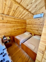 Амжикухуа, Домики «Отдых у Тоши» ул. Золотая бухта