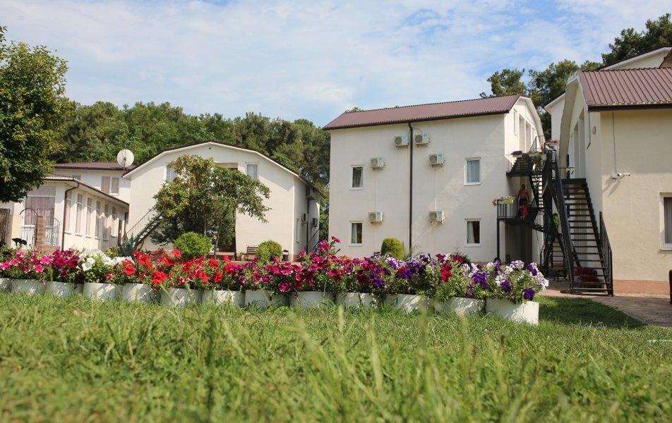 Гостиница Сали в Лдзаа